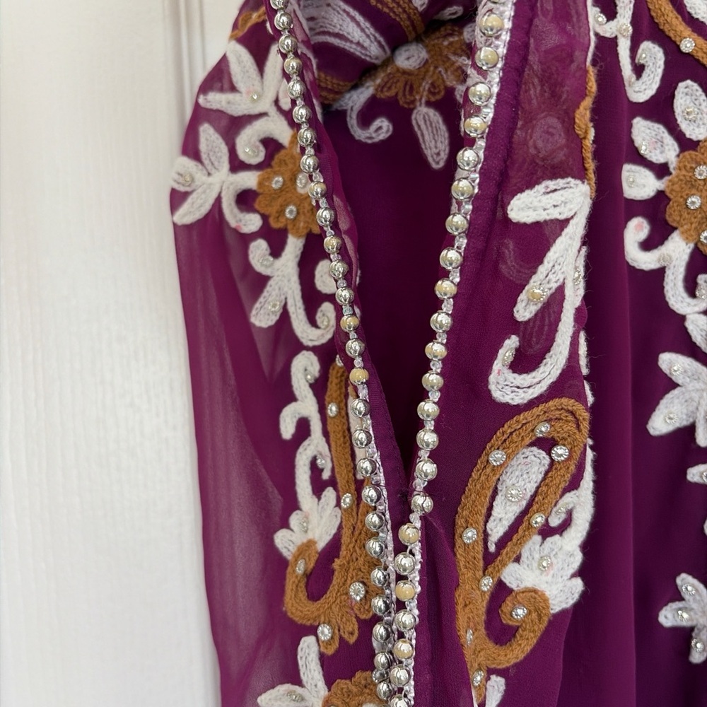 Purple Embroidered Kaftan‎ Dress - Picture 8 of 9